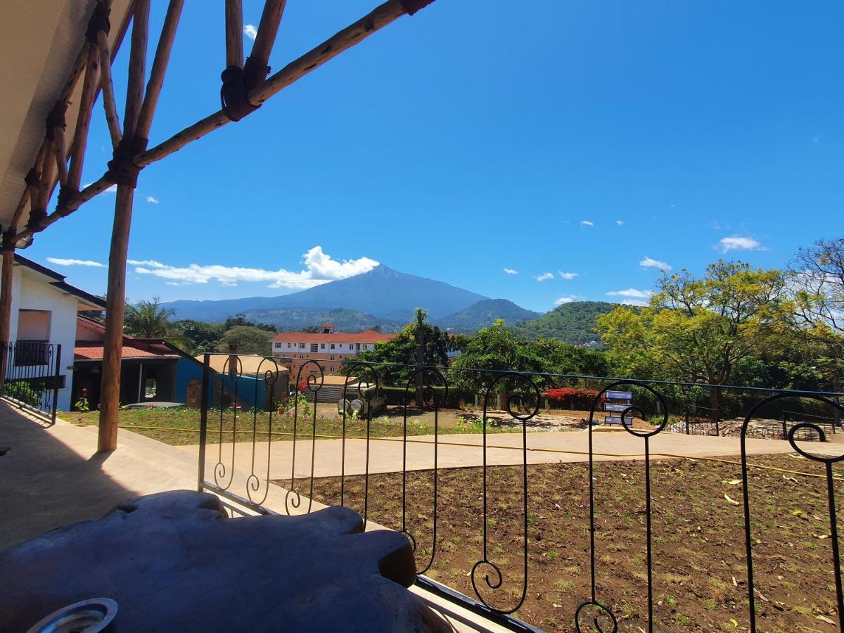Boulevard Inn Mt Meru Arusha Exteriör bild