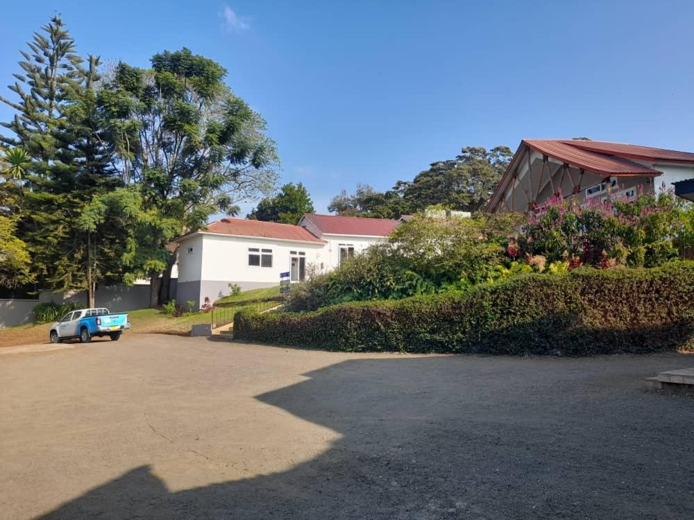 Boulevard Inn Mt Meru Arusha Exteriör bild
