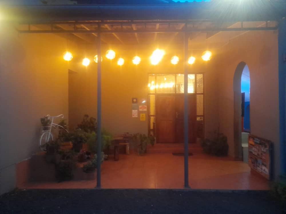 Boulevard Inn Mt Meru Arusha Exteriör bild