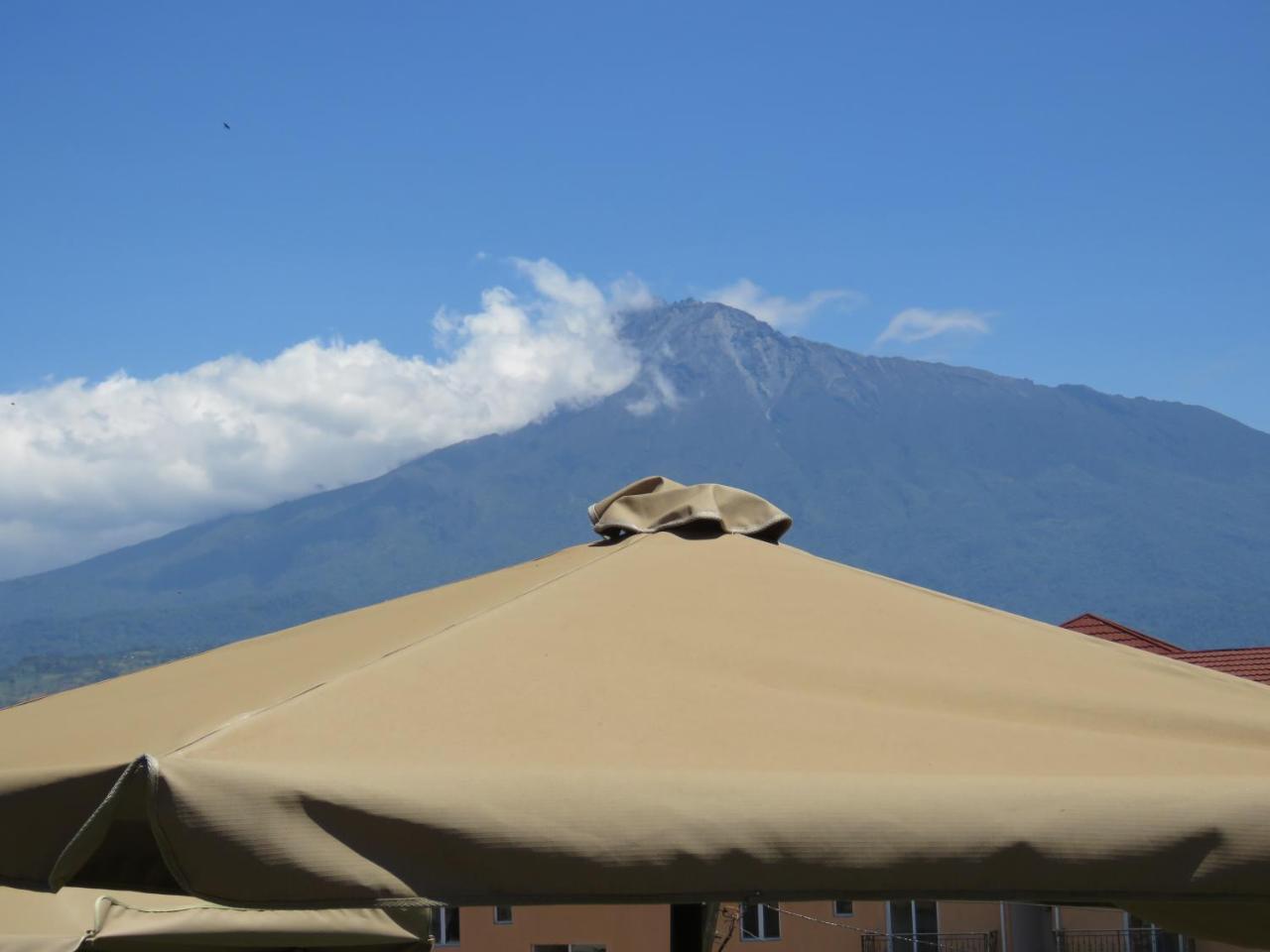 Boulevard Inn Mt Meru Arusha Exteriör bild